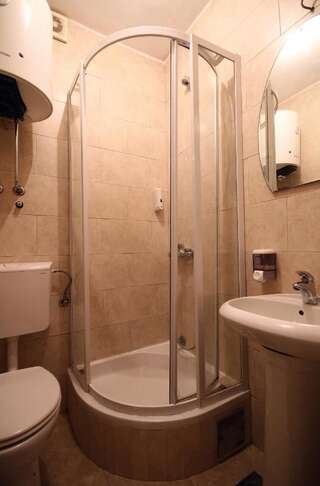 Апарт-отели Vila Simona Будва Трехместный номер «Комфорт»-4